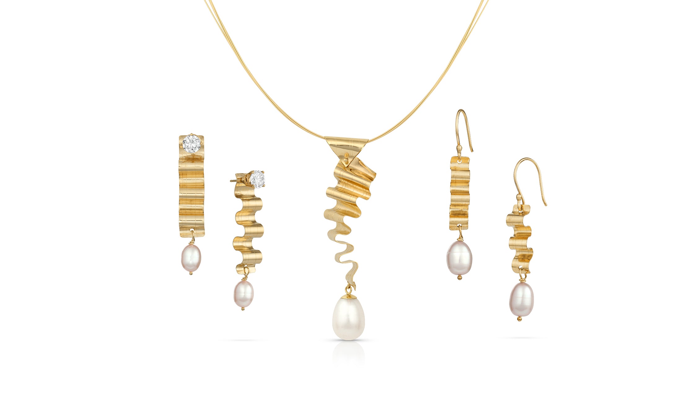 14K Ribbon Earrings with Briolettes